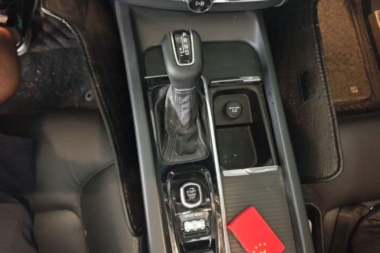 Used Volvo XC60 2019 T5 4x4 Smart Edition China V Standard Gear Lever