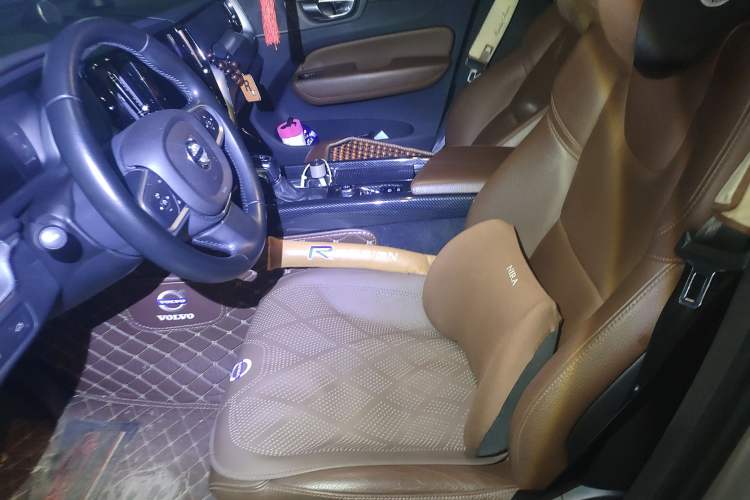 Used Volvo XC60 2019 T5 4x4 Smart Edition China V Standard Left Front Seat