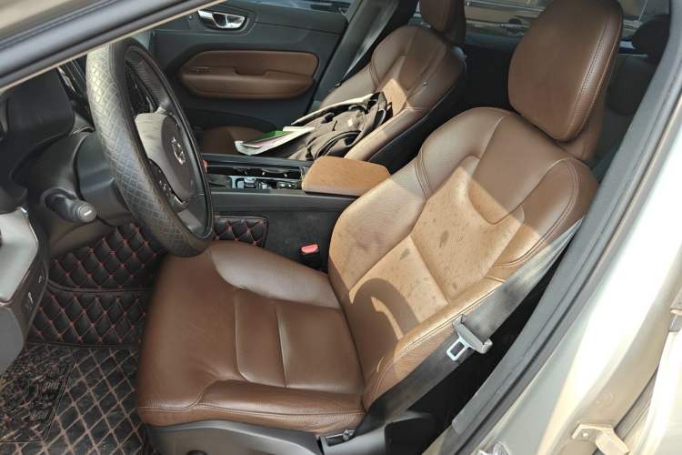 Used Volvo XC60 2019 T5 4x4 Smart Edition China V Standard Left Front Seat