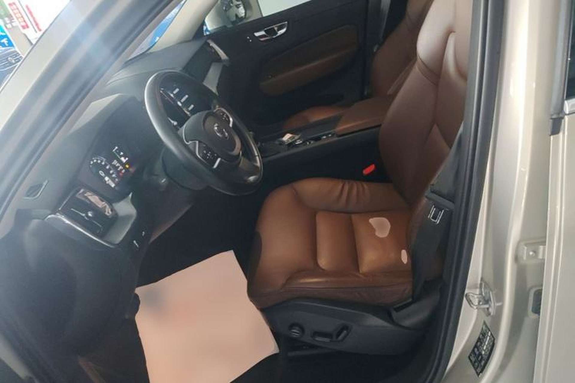 Used Volvo XC60 2019 T5 4x4 Smart Edition China VI Standard Left Front Seat