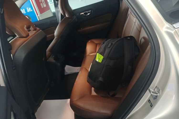Used Volvo XC60 2019 T5 4x4 Smart Edition China VI Standard Left Rear Seat