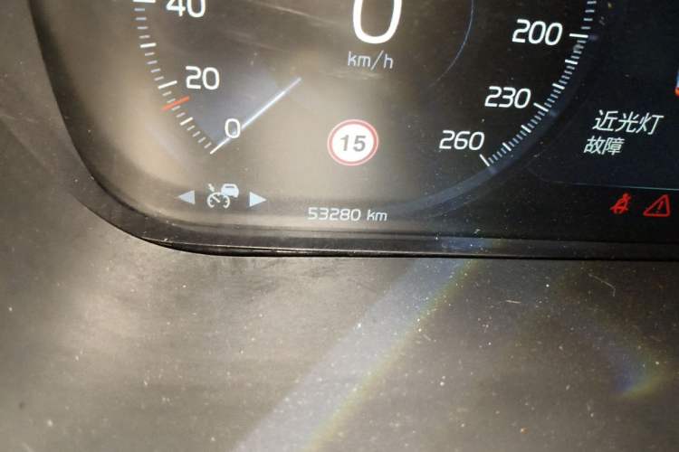 Used Volvo XC60 2019 T5 4x4 Zhiya Luxury Edition China VI Standard Odometer Close Up