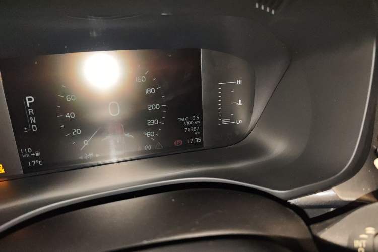Used Volvo XC60 2019 T5 4x4 Smart Edition China VI Standard Odometer Close Up