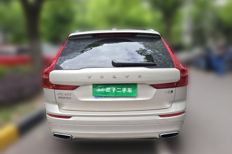 Used Volvo XC60 2019 T5 4x4 Smart Edition China VI Standard Rear
