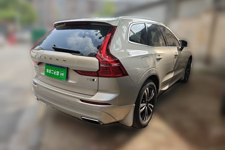 Used Volvo XC60 2019 T5 4x4 Smart Edition China V Standard Rear Right 45 Deg