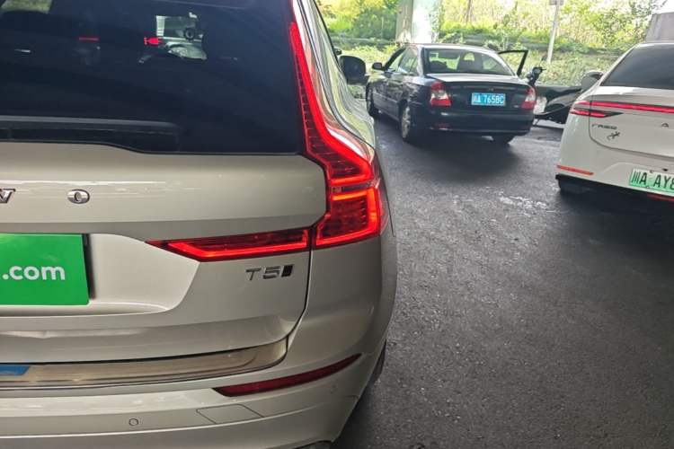 Used Volvo XC60 2019 T5 4x4 Smart Edition China V Standard Right Rear Taillight