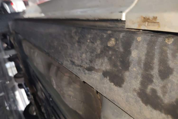Used Volvo XC60 2019 T5 4x4 Smart Edition China VI Standard Right Side Sill