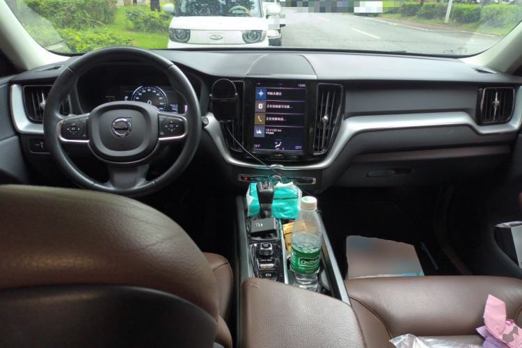 Used Volvo XC60 2020 T5 4x4 Zhiyi Luxury Edition Center Console