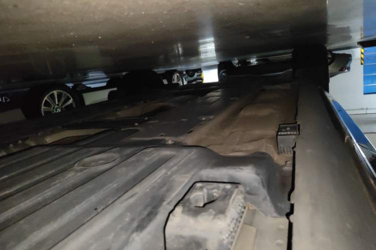 Used Volvo XC60 2020 T5 4x4 Smart & Dynamic Sport Edition Chassis Rear Left