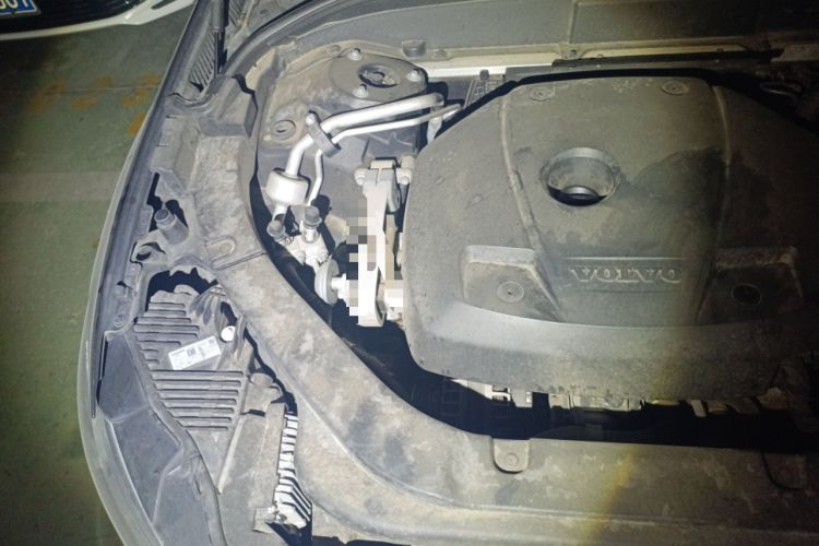 Used Volvo XC60 2020 T5 4x4 Smart Luxury Edition Engine Bay Right