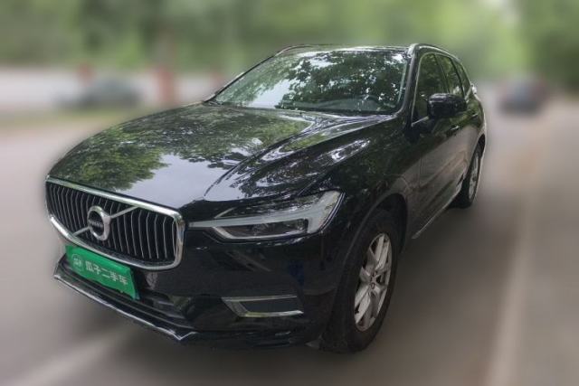 Volvo XC60 2020 T5 4x4 Zhiyi Luxury Edition с пробегом