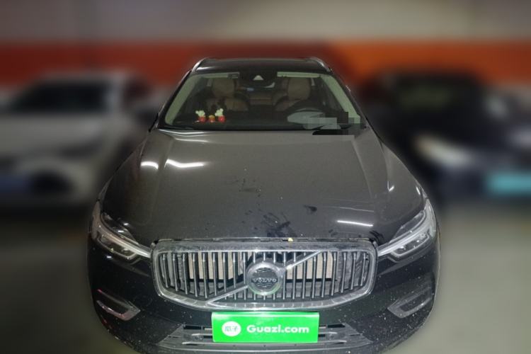 Used Volvo XC60 2020 T5 4x4 Smart Luxury Edition Front