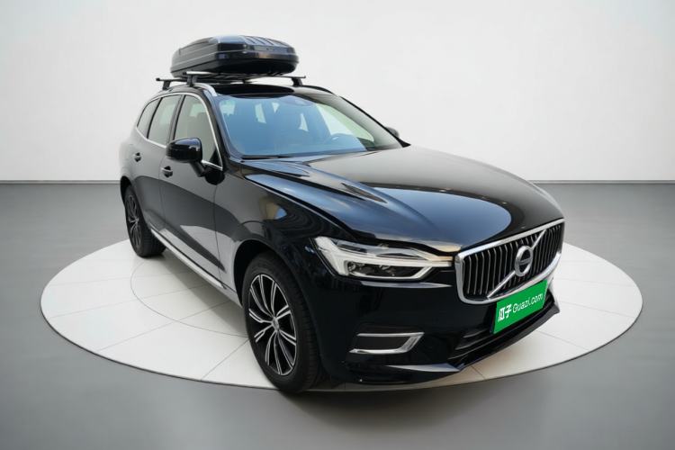 Used Volvo XC60 2020 T5 4x4 Smart Luxury Edition Front Right 45 Deg