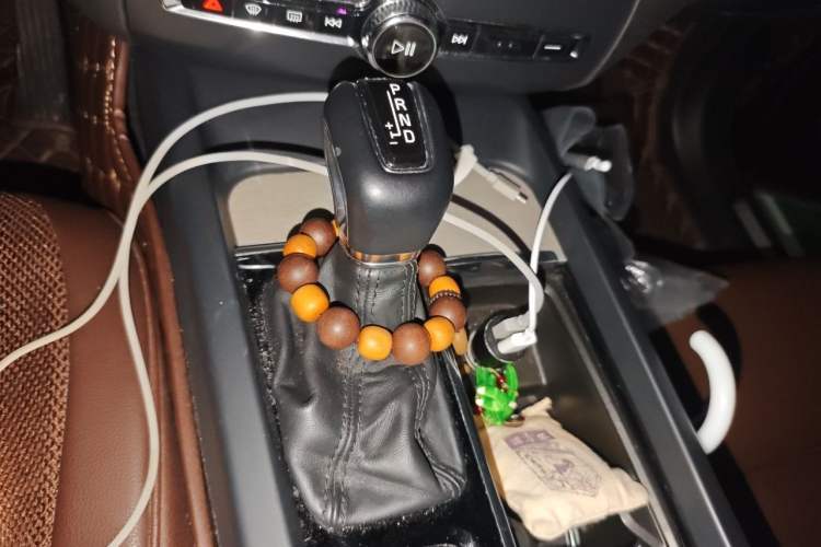 Used Volvo XC60 2020 T5 4x4 Smart Luxury Edition Gear Lever
