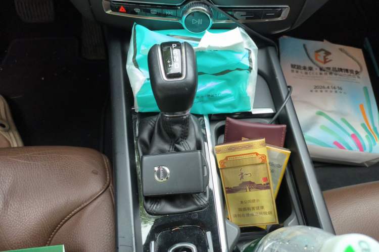 Used Volvo XC60 2020 T5 4x4 Zhiyi Luxury Edition Gear Lever