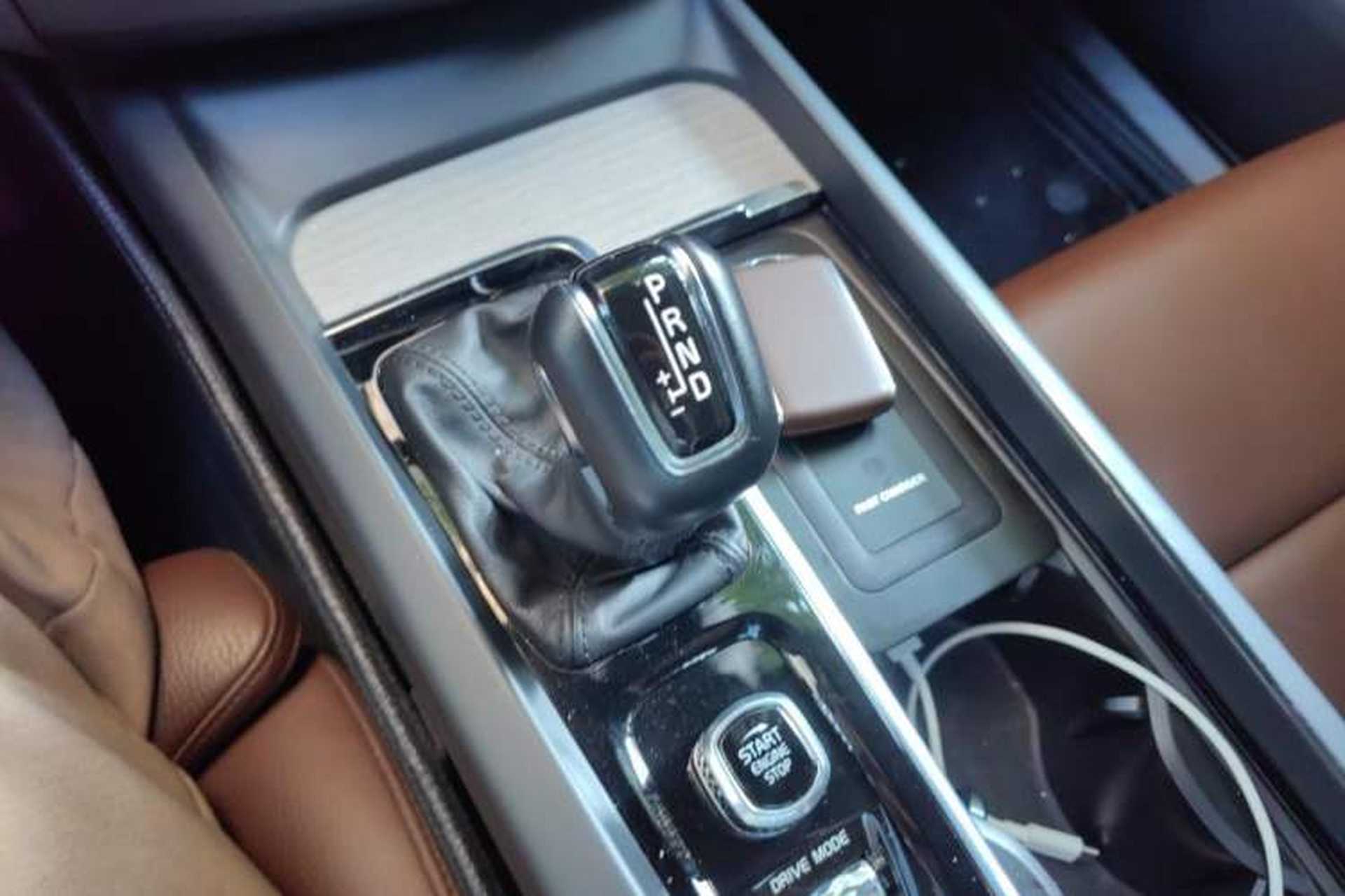 Used Volvo XC60 2020 T5 4x4 Smart Luxury Edition Gear Lever