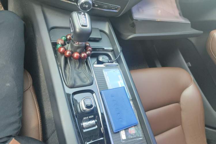 Used Volvo XC60 2020 T5 4x4 Zhiyi Luxury Edition Gear Lever