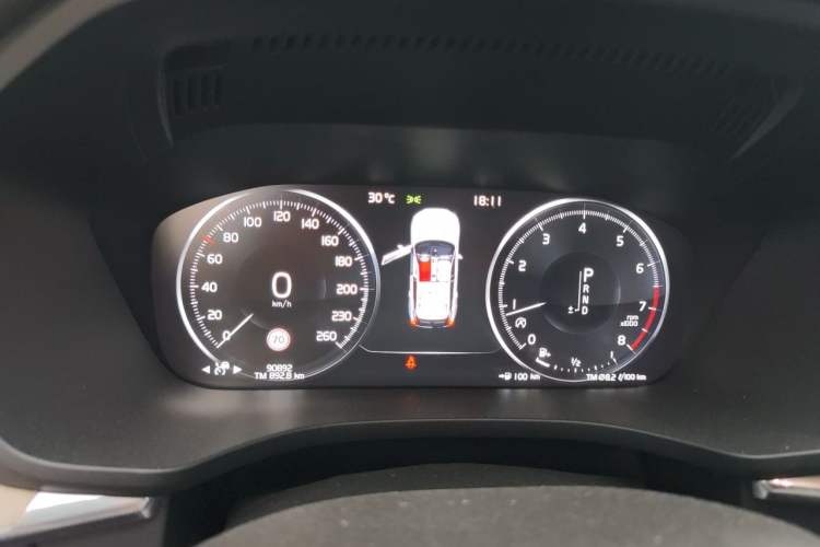 Used Volvo XC60 2020 T5 4x4 Smart Luxury Edition Instrument Cluster