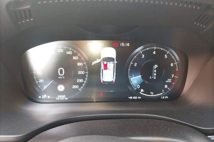 Used Volvo XC60 2020 T5 4x4 Smart Luxury Edition Instrument Cluster