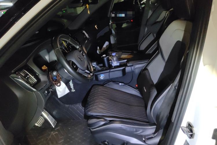 Used Volvo XC60 2020 T5 4x4 Smart & Dynamic Sport Edition Left Front Seat