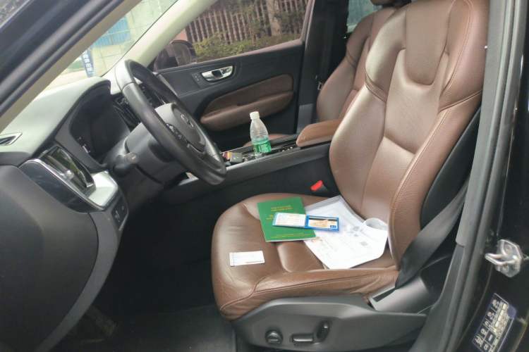 Used Volvo XC60 2020 T5 4x4 Zhiyi Luxury Edition Left Front Seat