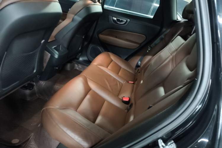Used Volvo XC60 2020 T5 4x4 Zhiyi Luxury Edition Left Rear Seat