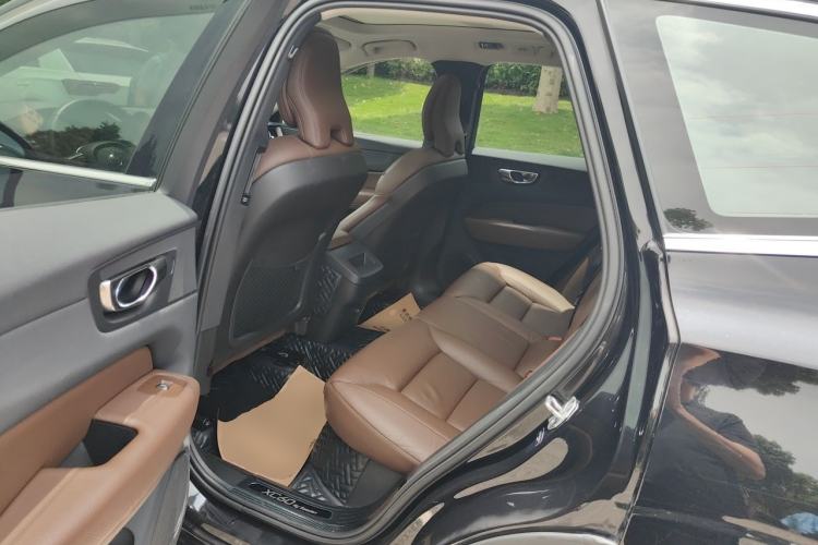 Used Volvo XC60 2020 T5 4x4 Smart Luxury Edition Left Rear Seat