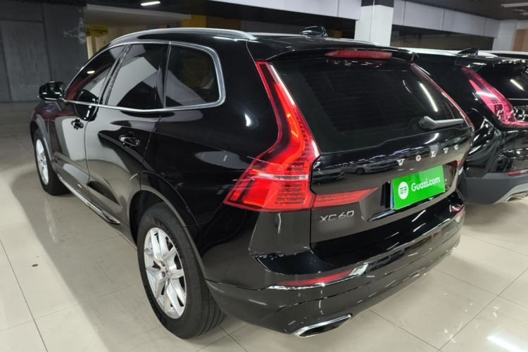 Used Volvo XC60 2020 T5 4x4 Zhiyi Luxury Edition Rear Left 45 Deg