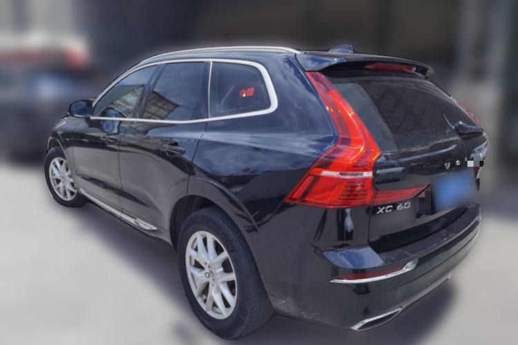 Used Volvo XC60 2020 T5 4x4 Zhiyi Luxury Edition Rear Left 45 Deg