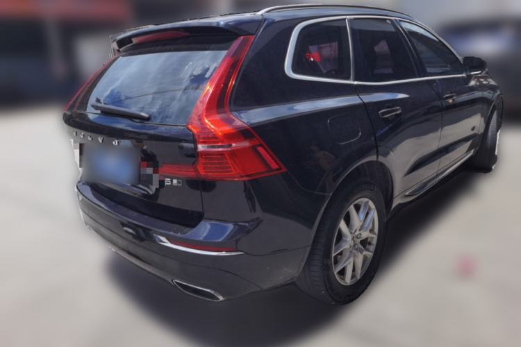 Used Volvo XC60 2020 T5 4x4 Zhiyi Luxury Edition Rear Right 45 Deg