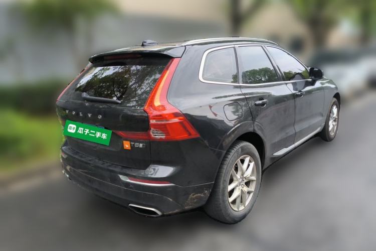Used Volvo XC60 2020 T5 4x4 Zhiyi Luxury Edition Rear Right 45 Deg