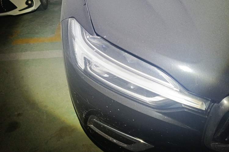 Used Volvo XC60 2020 T5 4x4 Smart Luxury Edition Right Front Headlight