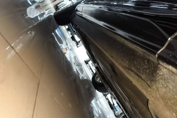 Used Volvo XC60 2020 T5 4x4 Zhiyi Luxury Edition Right Side Sill