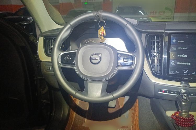 Used Volvo XC60 2020 T5 4x4 Smart Luxury Edition Steering Wheel