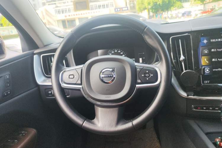 Used Volvo XC60 2020 T5 4x4 Zhiyi Luxury Edition Steering Wheel