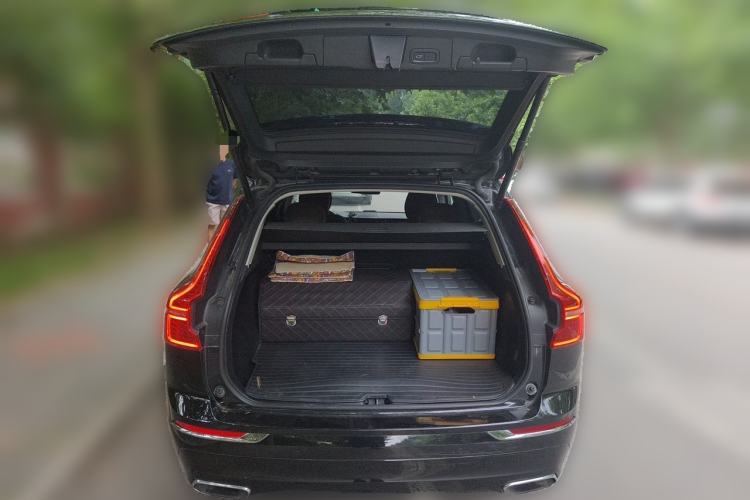 Used Volvo XC60 2020 T5 4x4 Zhiyi Luxury Edition Trunk