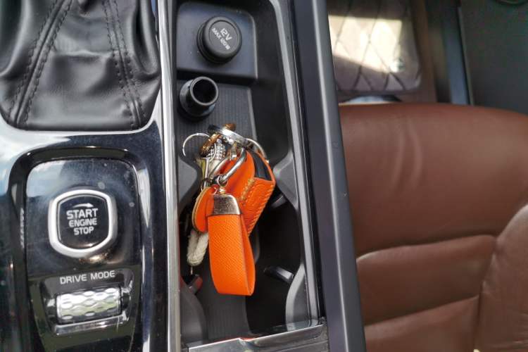 Used Volvo XC60 2020 T5 4x4 Zhiyi Luxury Edition Vehicle Key