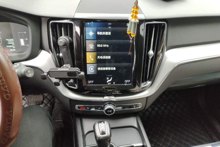 Used Volvo XC60 2020 T5 4x4 Zhiyi Luxury Edition Audio And AC Panel