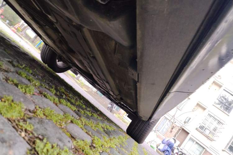 Used Volvo XC60 2020 T5 4x4 Zhiyi Luxury Edition Chassis Rear Right