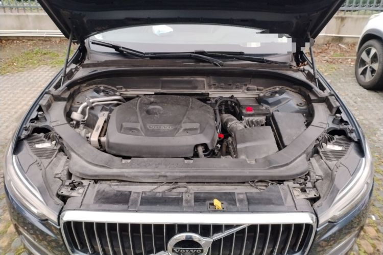 Used Volvo XC60 2020 T5 4x4 Zhiyi Luxury Edition Engine Bay