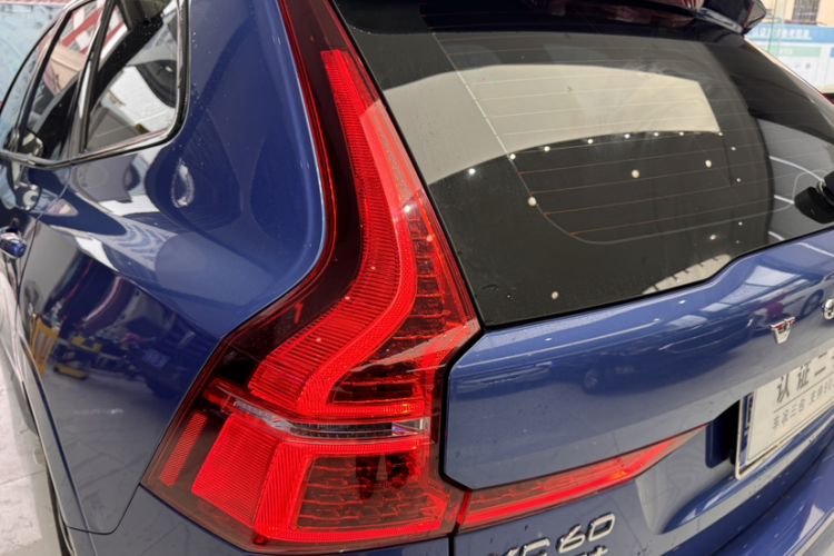 Used Volvo XC60 2020 T5 4x4 Smart & Dynamic Sport Edition Exterior 5