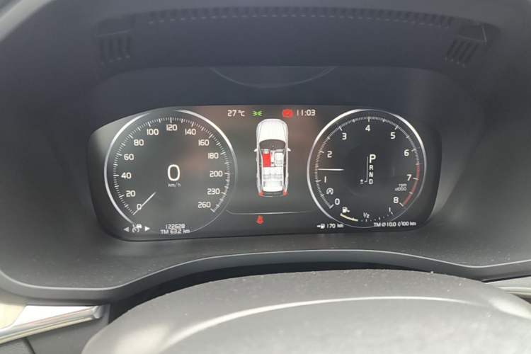 Used Volvo XC60 2020 T5 4x4 Smart Luxury Edition Instrument Cluster