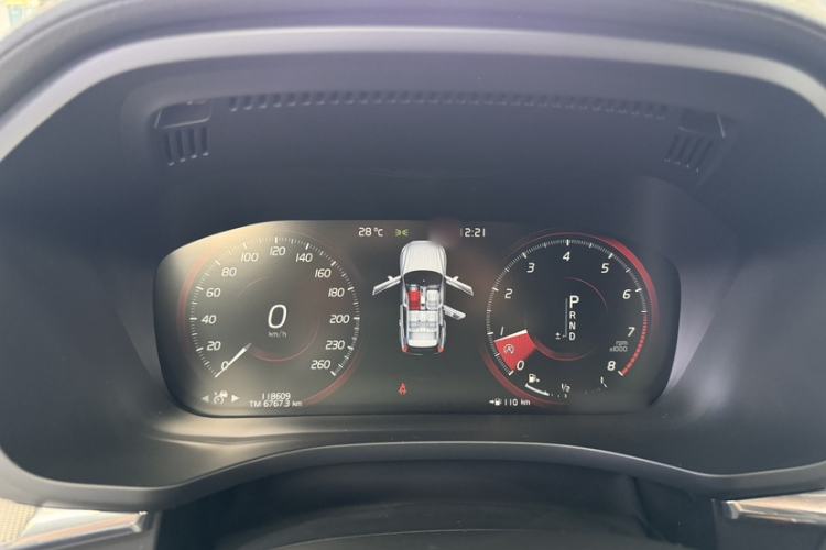 Used Volvo XC60 2020 T5 4x4 Smart & Dynamic Sport Edition Instrument Cluster