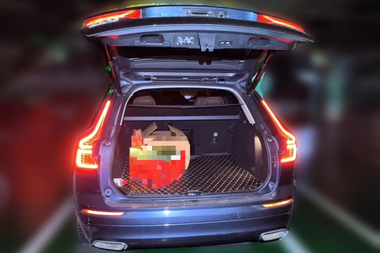 Used Volvo XC60 2020 T5 4x4 Smart Luxury Edition Trunk