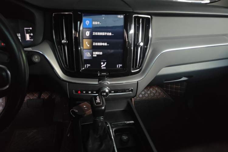 Used Volvo XC60 2020 T5 4x4 Zhiyi Luxury Edition Audio And AC Panel