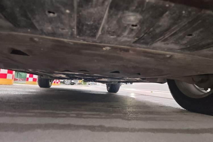Used Volvo XC60 2020 T5 4x4 Zhiyi Luxury Edition Chassis Front