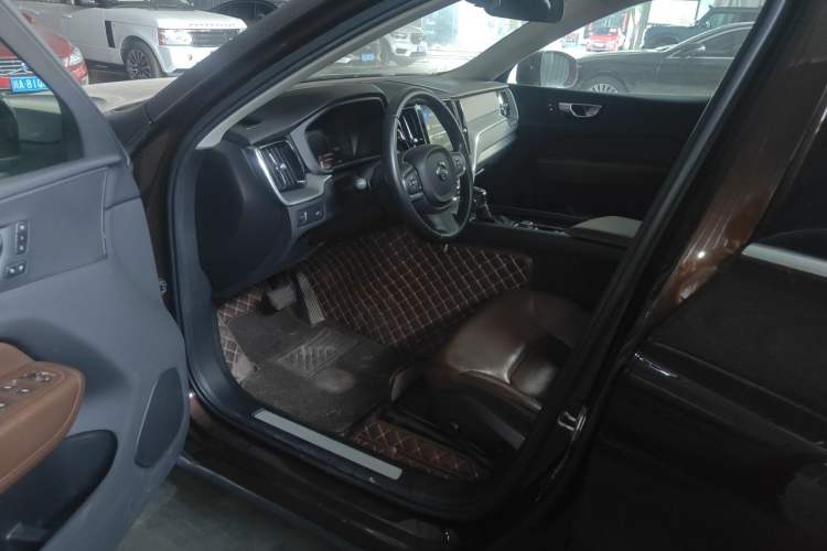 Used Volvo XC60 2020 T5 4x4 Zhiyi Luxury Edition Driver Seat