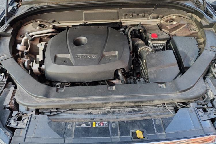 Used Volvo XC60 2020 T5 4x4 Zhiyi Luxury Edition Engine Bay