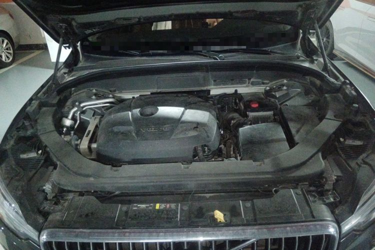 Used Volvo XC60 2020 T5 4x4 Zhiyi Luxury Edition Engine Bay