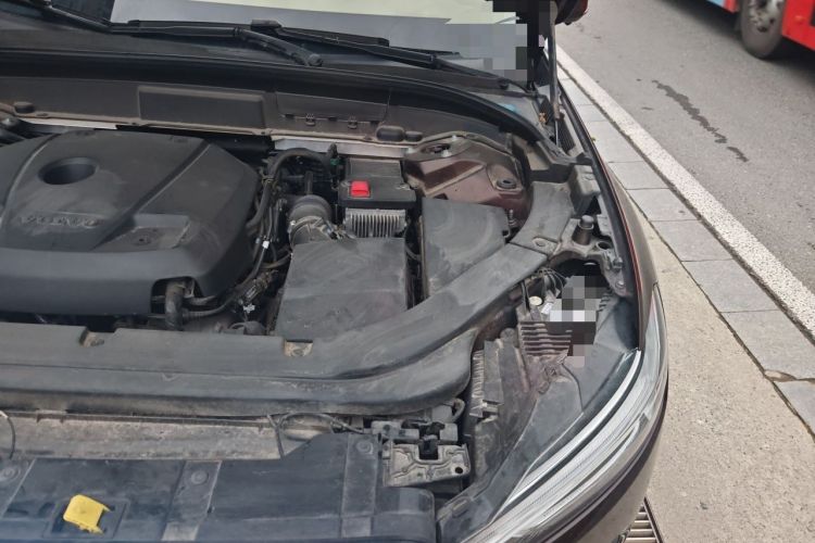 Used Volvo XC60 2020 T5 4x4 Zhiyi Luxury Edition Engine Bay Left
